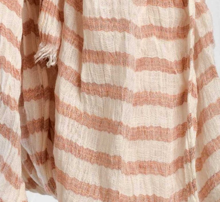 https://fouta.gr/wp-content/uploads/2020/07/home-scarves-slider-1-768x705.jpg